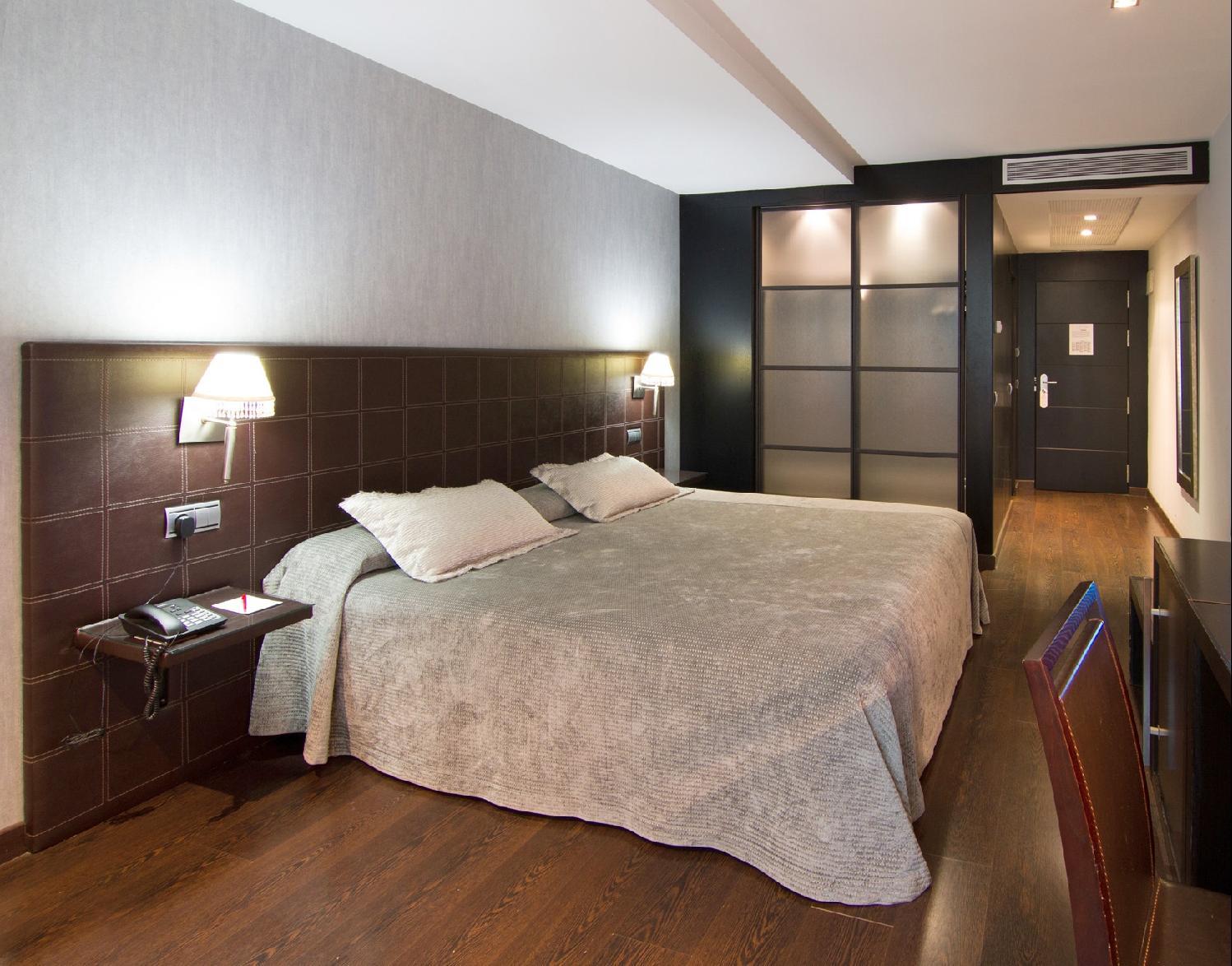 Iberik Santo Domingo Plaza Hotel اوفيدو المظهر الخارجي الصورة